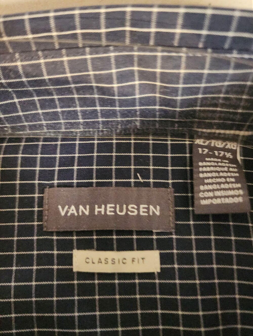 Van Heusen Navy and White Windowpane Button-Down Dress Shirt New WTags 17- 171/2 - Picture 2 of 3